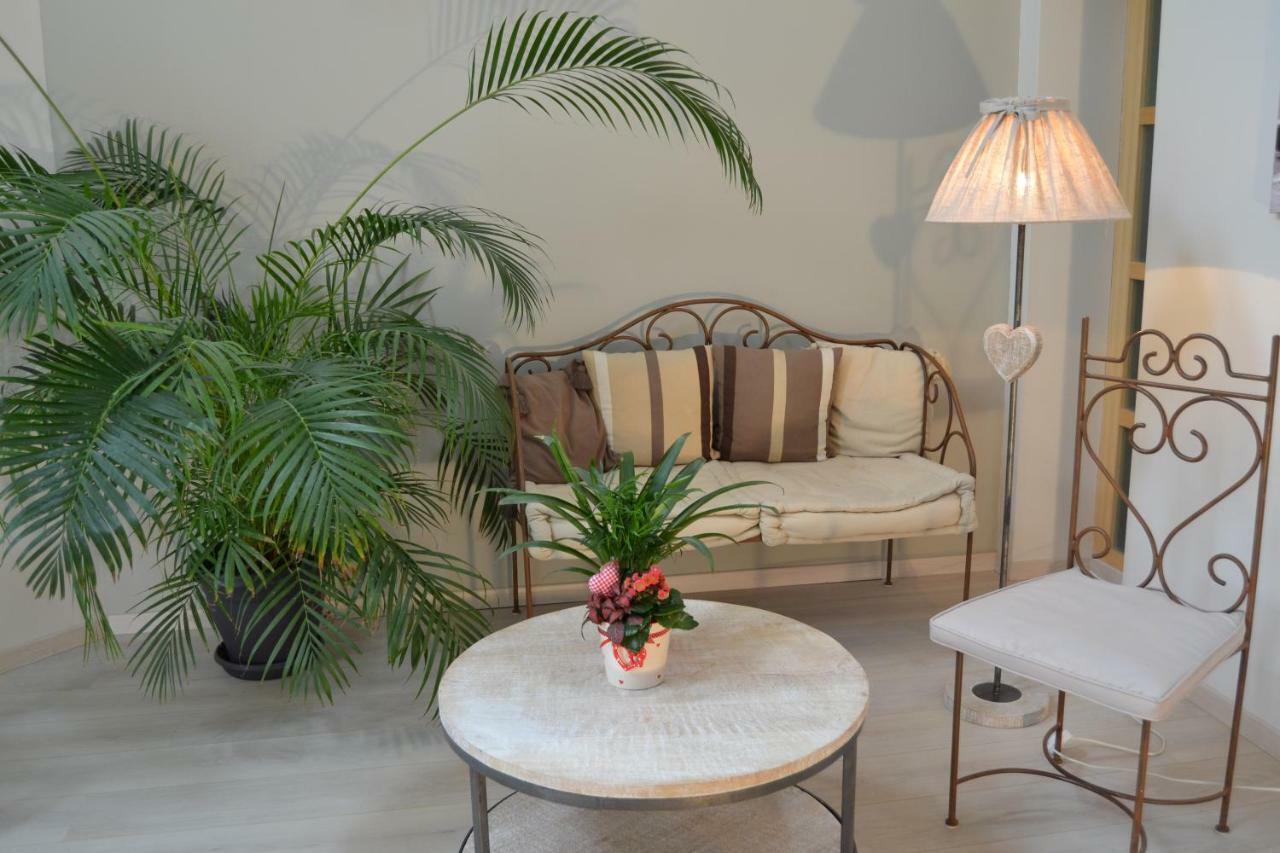 Bed and Breakfast Le Logis De Saint-Martin Haute-Goulaine Esterno foto
